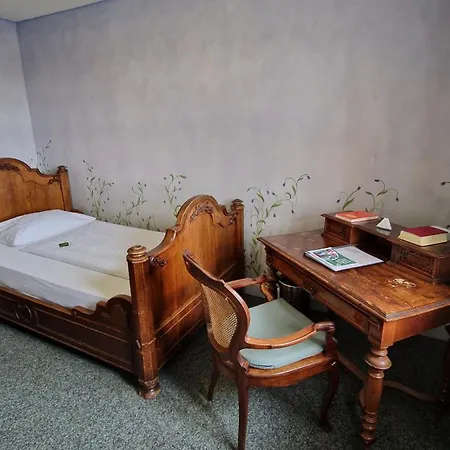 Kloster Hotel *